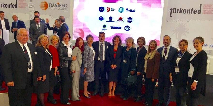 İş Kadınları Derneği üyeleri İş Dünyası zirvesinde