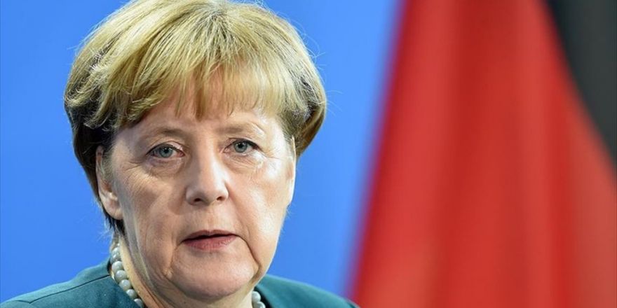 Merkel Suriye'deki Durumu 'Felaket' Olarak Nitelendirdi