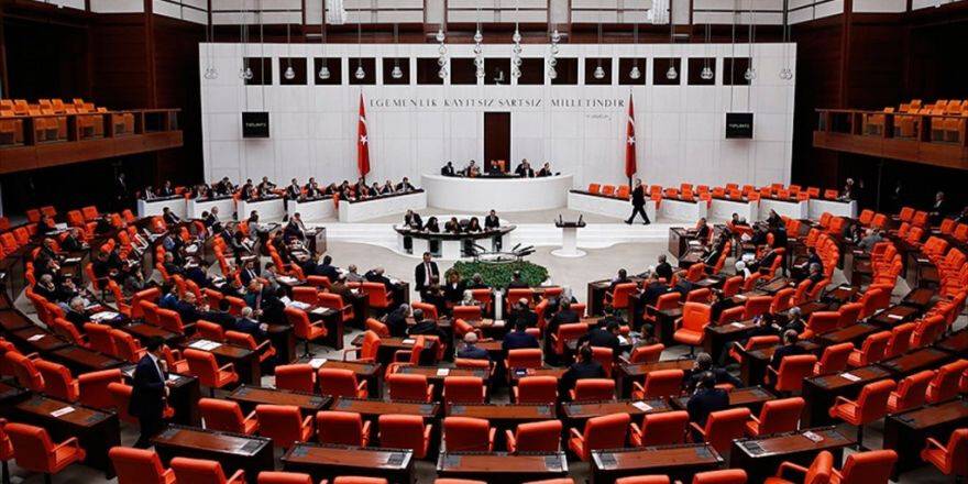 Anayasa Komisyonu Görüşmelere 20 Aralık'ta Başlıyor