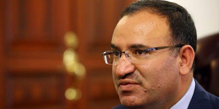 "Suriye'deki Zulümlere Sevinenler İnsan Olamaz"