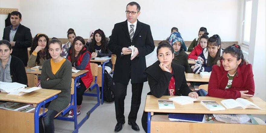 Görevlendirme Yapılan Belediyeden Eğitim Atağı