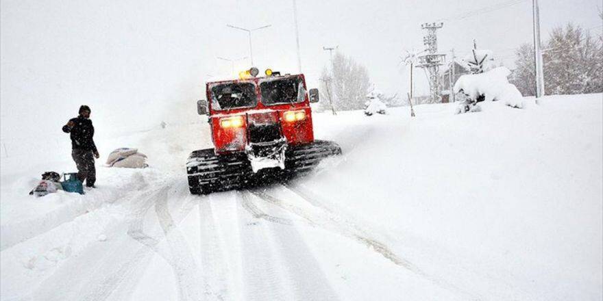 Doğuda 4 İlde 931 Yerleşim Biriminin Yolu Kapandı