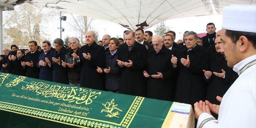 Cumhurbaşkanı Erdoğan, Prof. Dr. Yalçın'ın Cenaze Törenine Katıldı