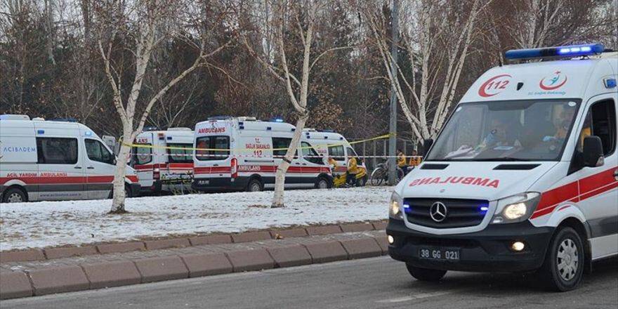 "Terör Saldırısına İlişkin 15'in Üzerinde Kişi Gözaltında"