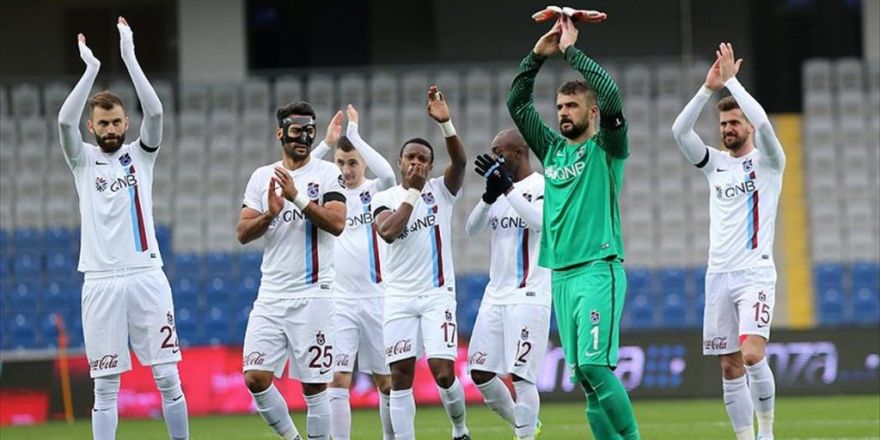 Trabzonspor Geriye Düştüğü Maçlarda Puan Alamıyor