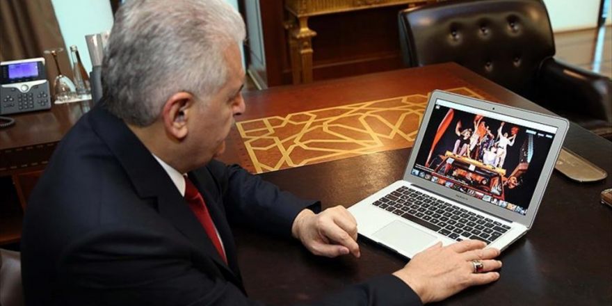 Başbakan Yıldırım, Aa'nın "Yılın Fotoğrafları" Oylamasına Katıldı