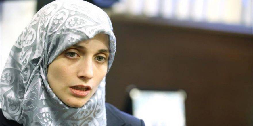 Halep'teki Katliamı Kızı Bana'yla Dünyaya Duyuran Fatma Aa'ya Konuştu