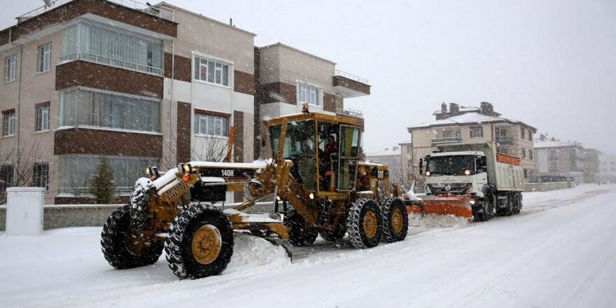 Selçuklu'da kar mesaisi