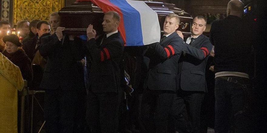 Rus Büyükelçi Karlov'un Cenazesi Defnedildi
