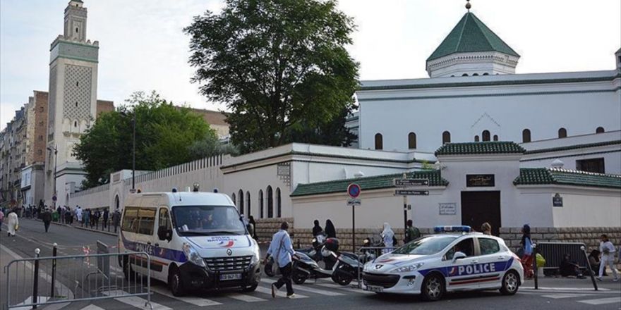 Fransa Cami Saldırılarına Tepkisiz Kalıyor