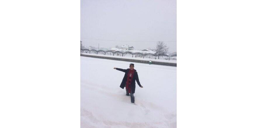 Meram Nuriye Cahit Atay Özel Eğitim Meslek  Eğitim Merkezi Okulunda kar mutluluğu