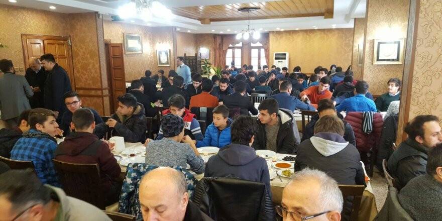 Alperen Ocaklarından geleneksel kahvaltı buluşması