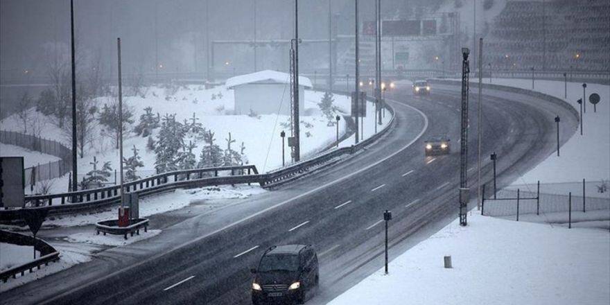 Bolu Dağı'nda Kar Yağışı