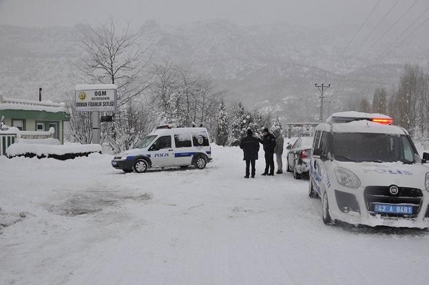 Güvenlik görevlisi çalıştığı iş yerinde ölü bulundu 