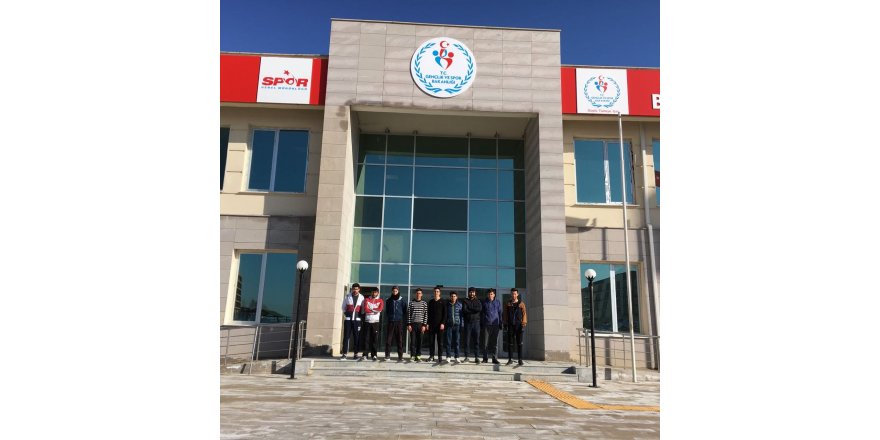 Beyşehir Gençlik Merkezi, özel harekatçı olmak isteyen gençlere kapılarını açtı