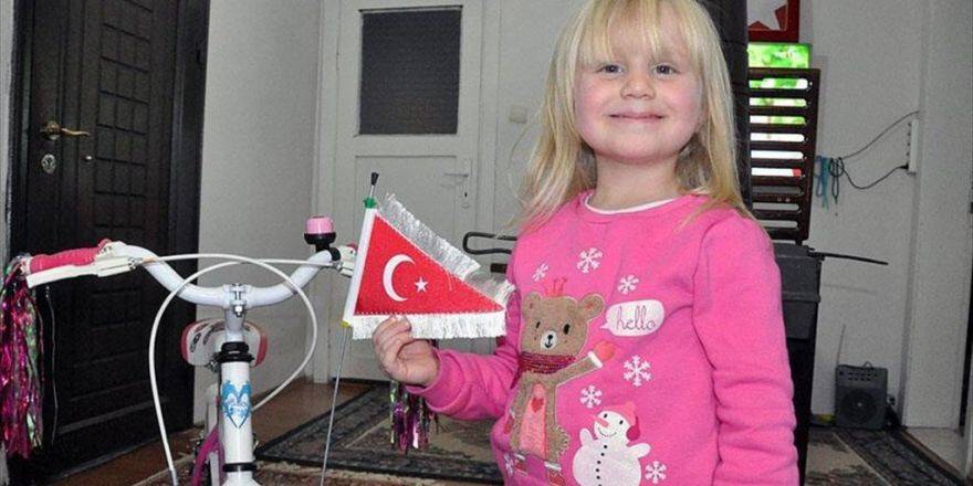 Küçük Livanur Rüyasındaki Bisiklete Kavuştu