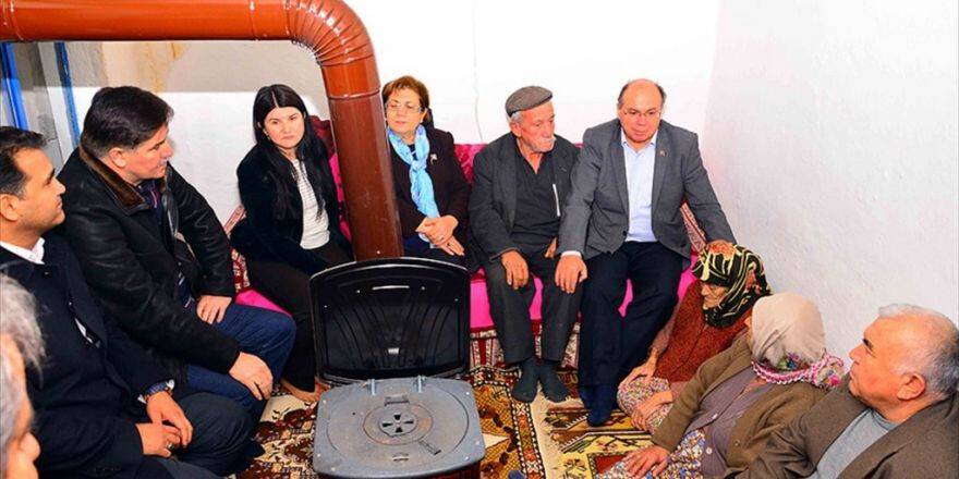 Muğla Valisi, Evi Yanan Şehit Ailesini Ziyaret Etti