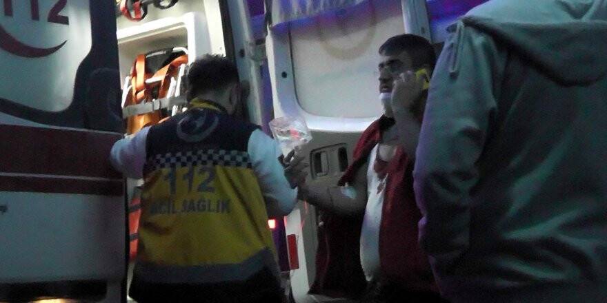 Patlayan fleks taşı iki kişiyi yaraladı