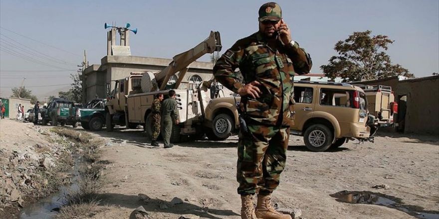 Afganistan'da Güvenlik Güçlerinin Konvoyuna Saldırı