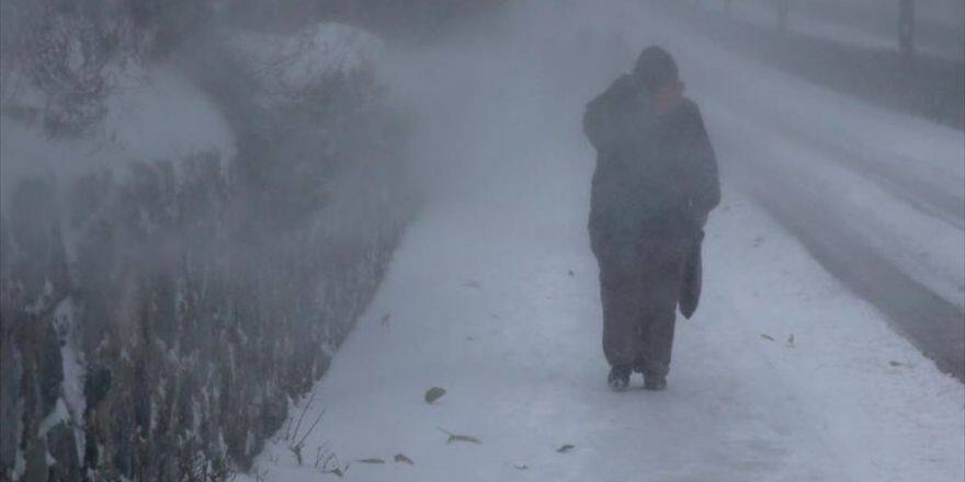 İstanbul'da Kar Kalınlığı 40 Santimetreye Ulaştı