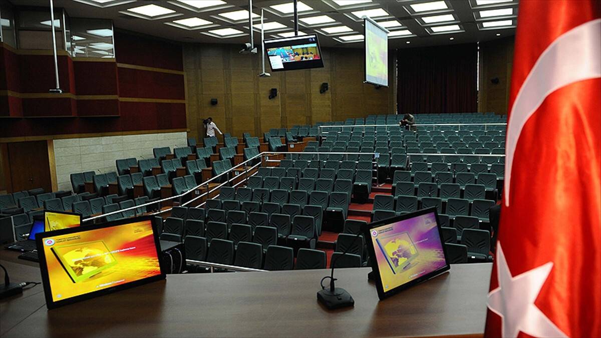 FETÖ'nün talimatlarına uymayanlara terörist muamelesi