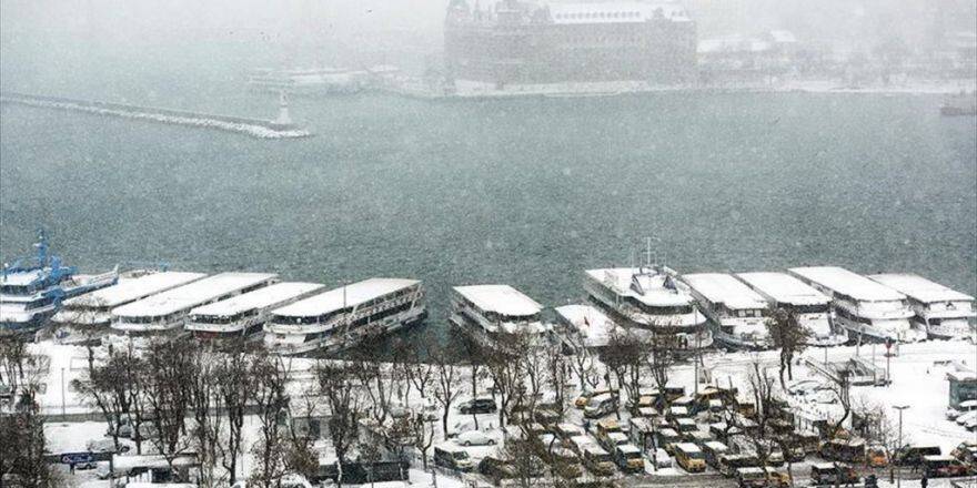 İstanbul'da Kar Etkisini Artırdı