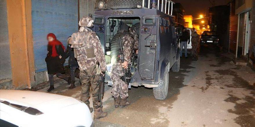 Adana Merkezli 7 İlde Uyuşturucu Operasyonu: 40 Gözaltı