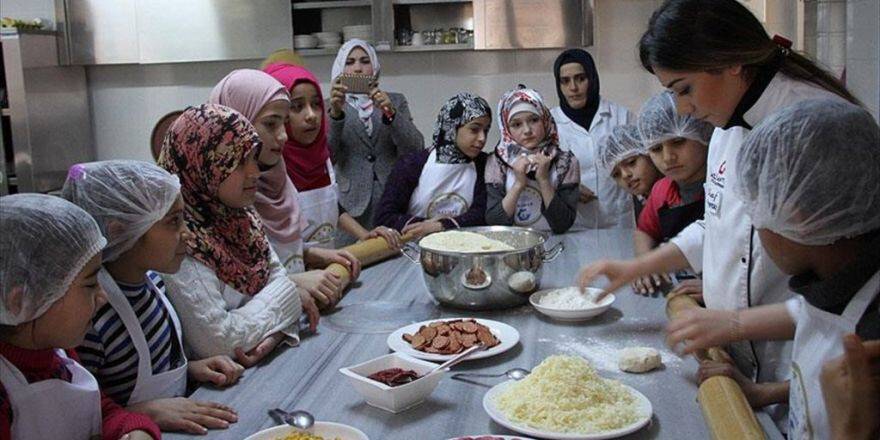 Suriyeli Minikler 'Pizza Ustası' Oldu