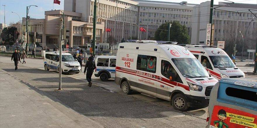 Gaziantep Emniyet Müdürlüğü Önünde Çatışma Çıktı