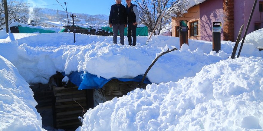 Konya'da kar kalınlığı 3 metreyi aştı
