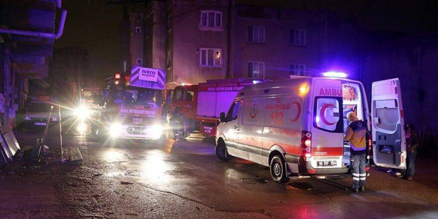 Bursa'daki Yangında 10'u Çocuk 17 Kişi Hastaneye Kaldırıldı