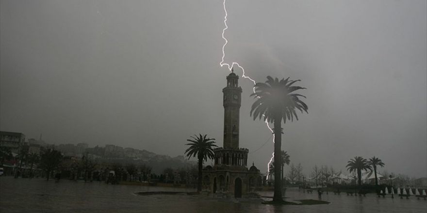 Meteorolojiden Şiddetli Yağış Uyarı