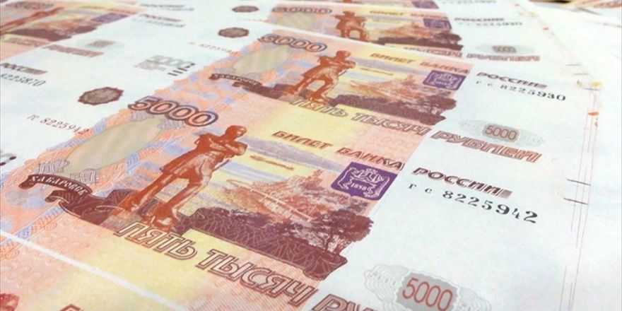 Rusya Merkez Bankası Rubleyi Ayağa Kaldırdı
