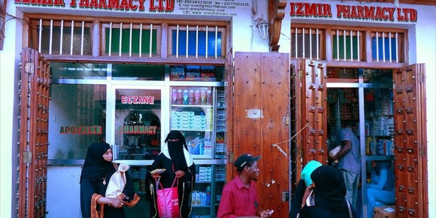 Zanzibar Adası'nda 'İzmir Eczanesi'