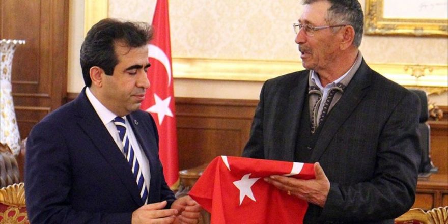 Şehit Ömer Halisdemir'in Babası: Şükürler Olsun Aslanlar Gibi Vazifesini Yaptı