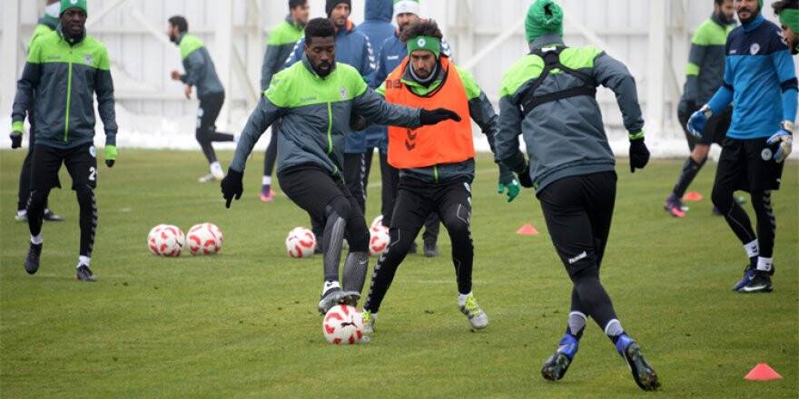 Atiker Konyaspor günü tek antrenmanla tamamladı