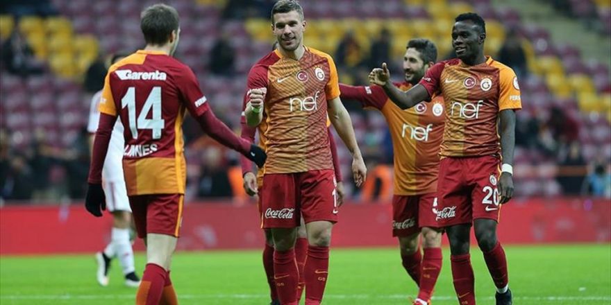 Podolski, Galatasaray'ı Bir Üst Tura Taşıdı