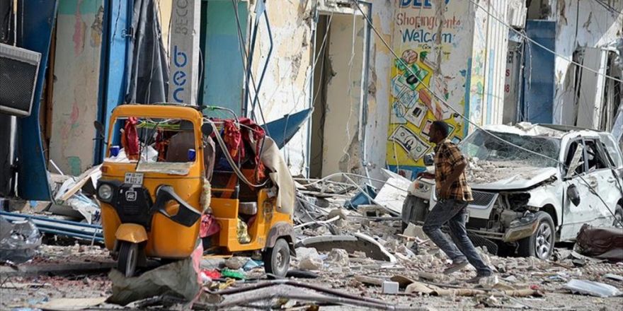 Mogadişu'da Bombalı Saldırı: 12 Ölü