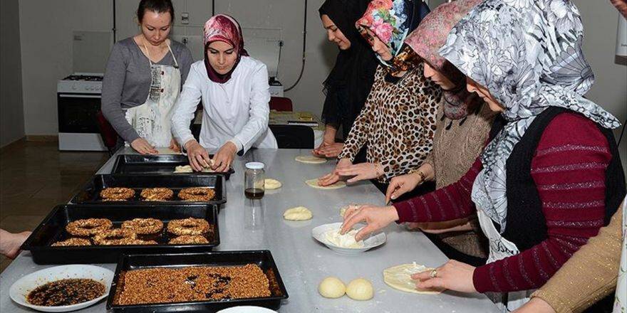 Pastacılık Kursu Ev Hanımlarına Ekmek Kapısı Oldu