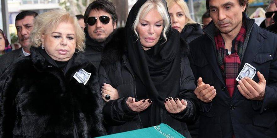 Yapımcı Ve Yönetmen Ersayın Son Yolculuğuna Uğurlandı