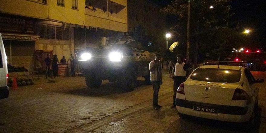 Diyarbakır'da Kahvehanede Silahlı Saldırı: 1 Ölü, 2 Yaralı