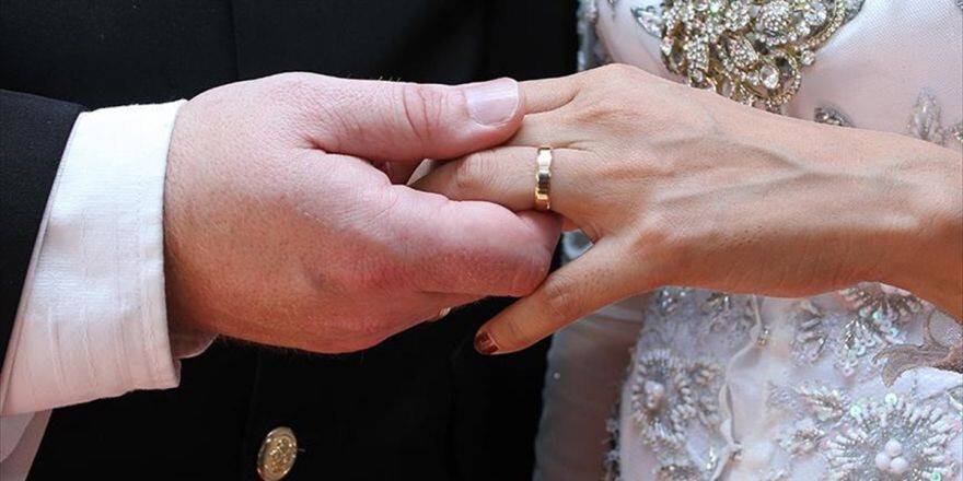 Evlilerin Stres Hormonu Daha Düşük
