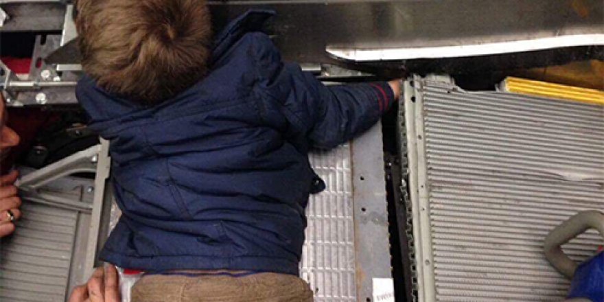 Konya'da  çocuğun kolu yürüyen merdivene sıkıştı