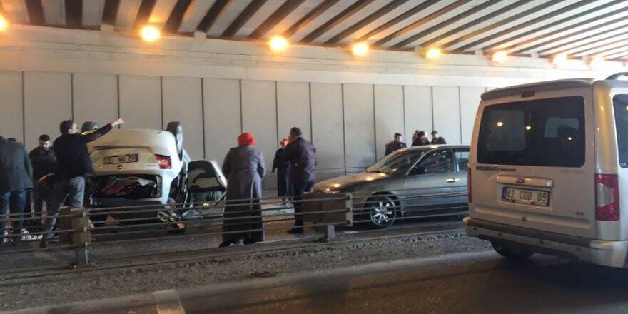 Sanayi Altgeçitte feci kaza