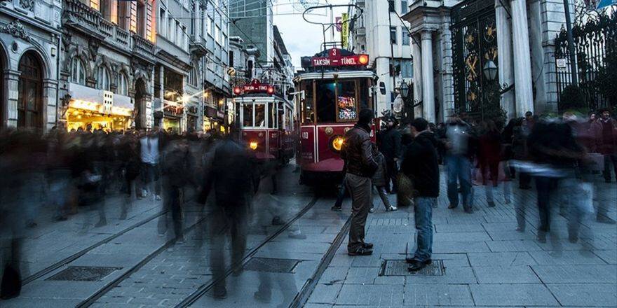 Türkiye'de 143 Bin Kişiyi 1 Milletvekili Temsil Ediyor