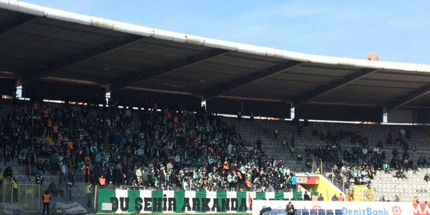 Konyaspor taraftar takımı yalnız bırakmadı