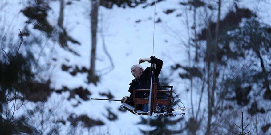 Rizeli Çiftin İlkel Teleferik İle Zorlu Yolculuğu