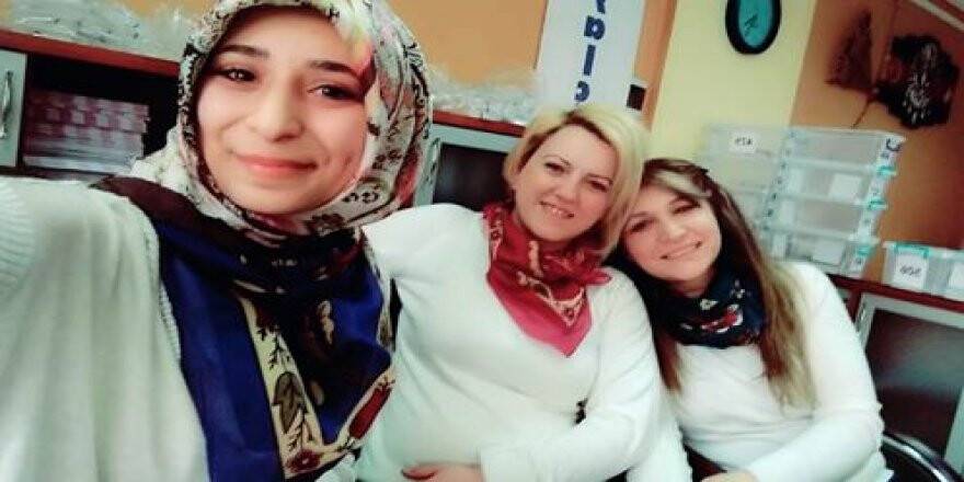 Yalçın Özel Eğitim’de hanımlardan selfie