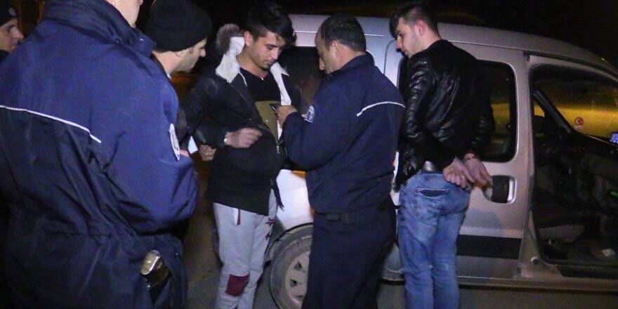 Polisten kaçan ehliyetsiz sürücü kaza yapınca yakalandı