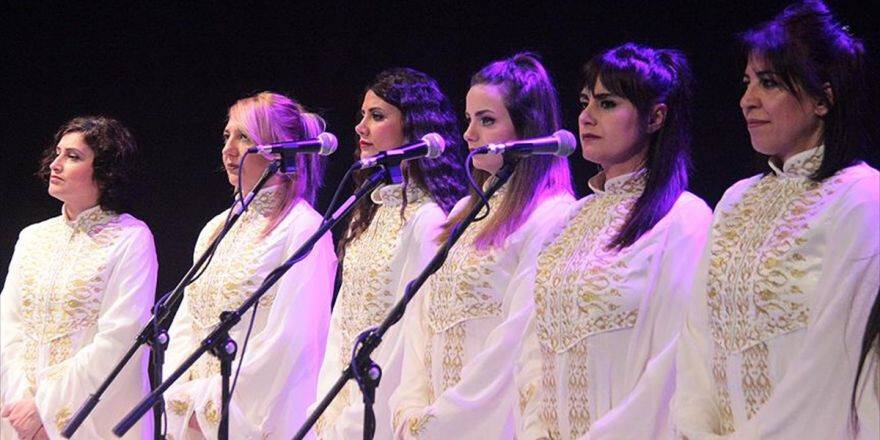 Antakya Medeniyetler Korosu, Suriyeliler İçin Sahne Aldı